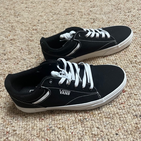 Women’s Vans - Picture 2 of 4